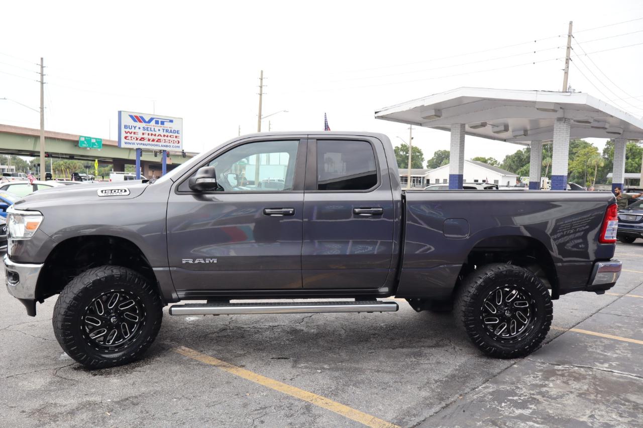 RAM 1500 Big Horn 4x2 Quad Cab 6'4" Box 2022