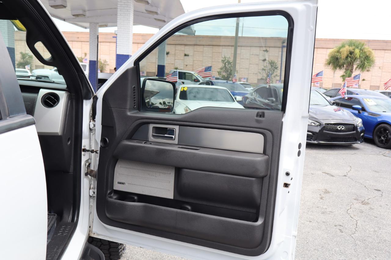 Ford F-150 4WD SuperCrew 145" SVT Raptor 2014