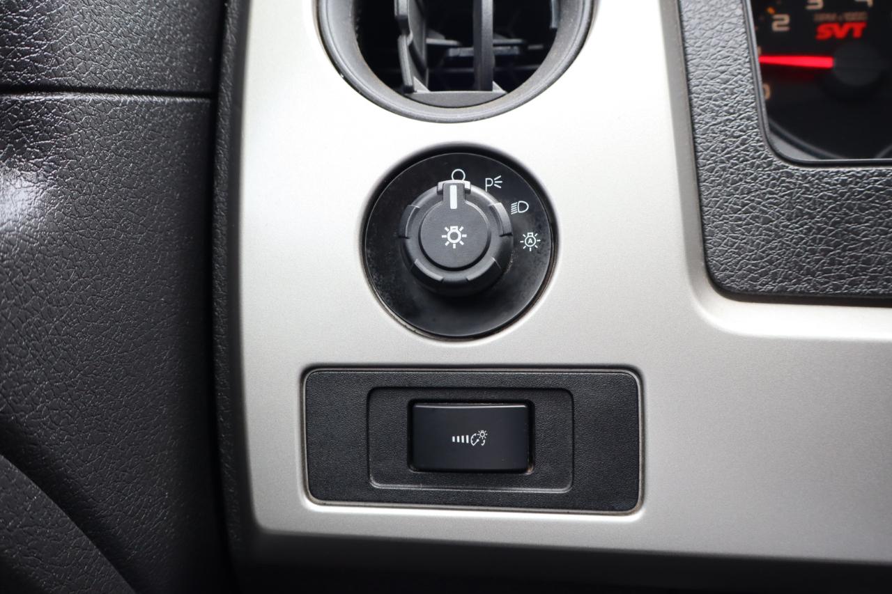 Ford F-150 4WD SuperCrew 145" SVT Raptor 2014