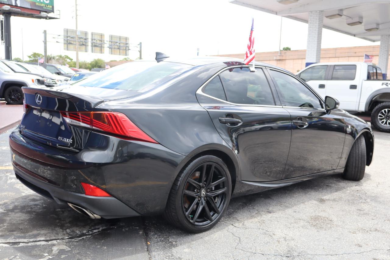 Lexus IS IS Turbo RWD 2017