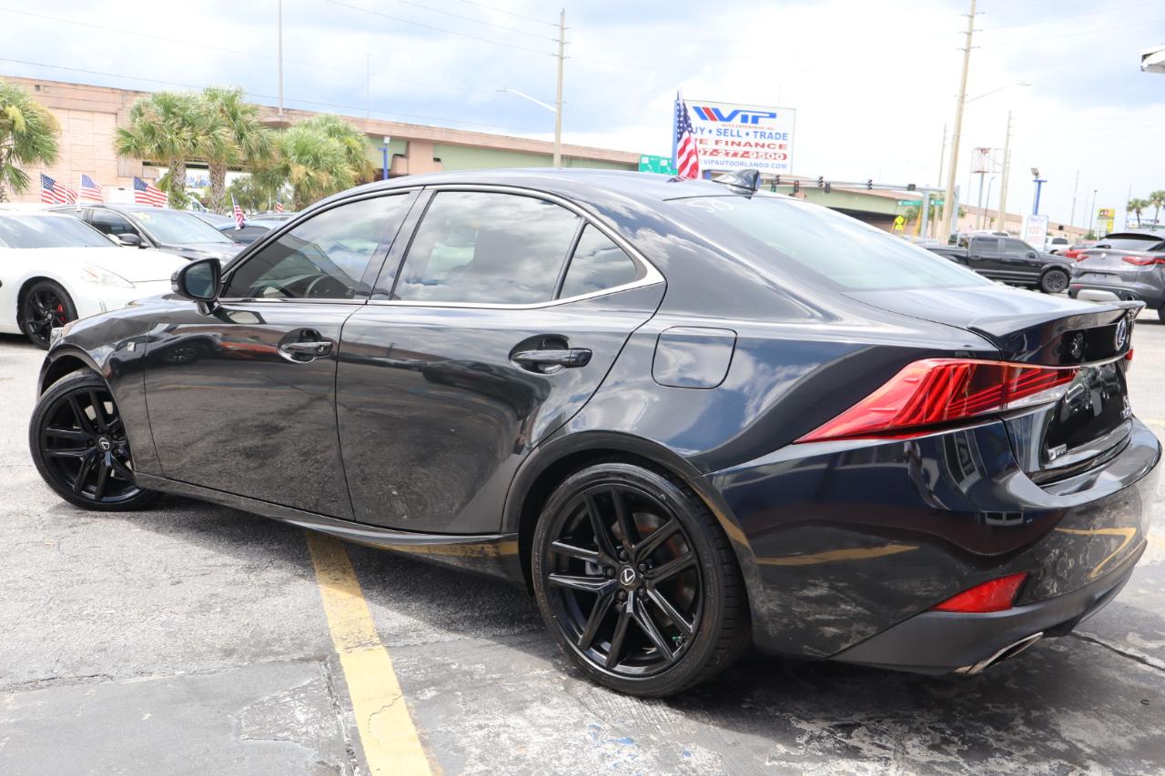 Lexus IS IS Turbo RWD 2017