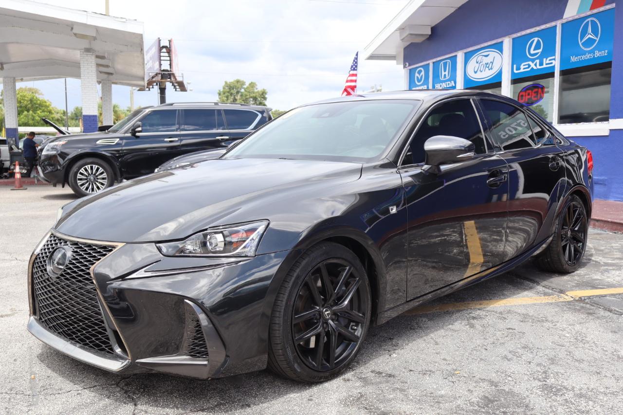 Lexus IS IS Turbo RWD 2017