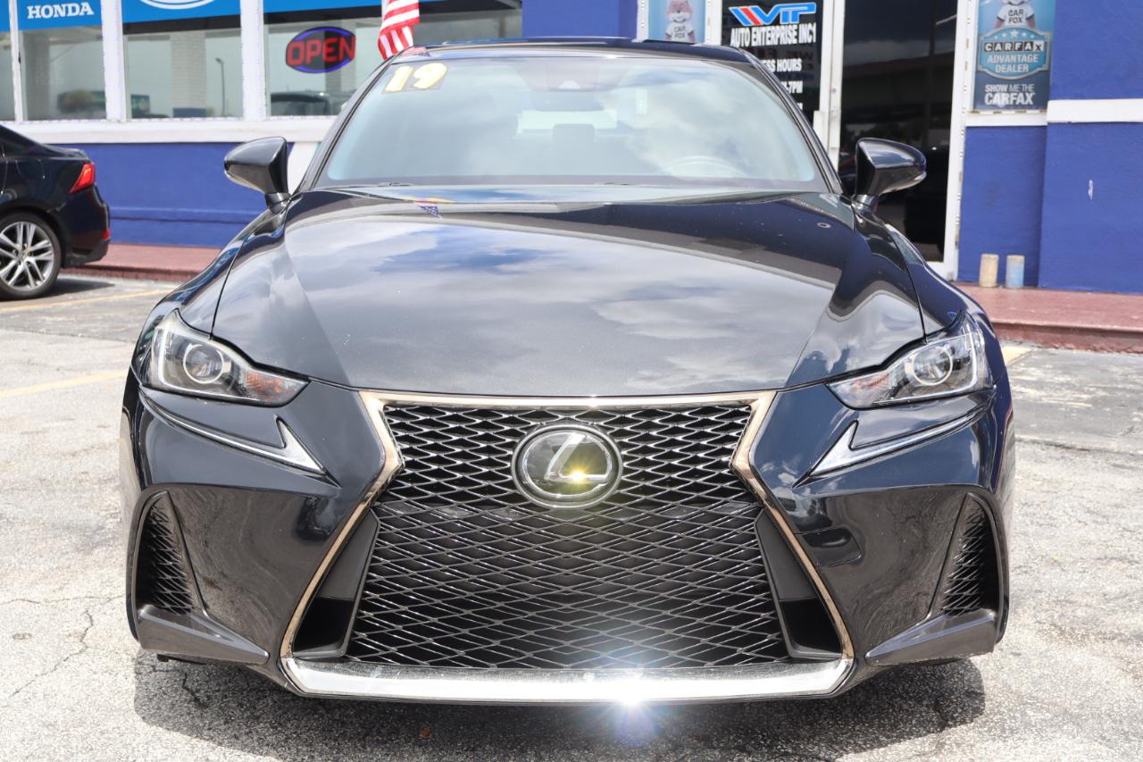 Lexus IS IS Turbo RWD 2017