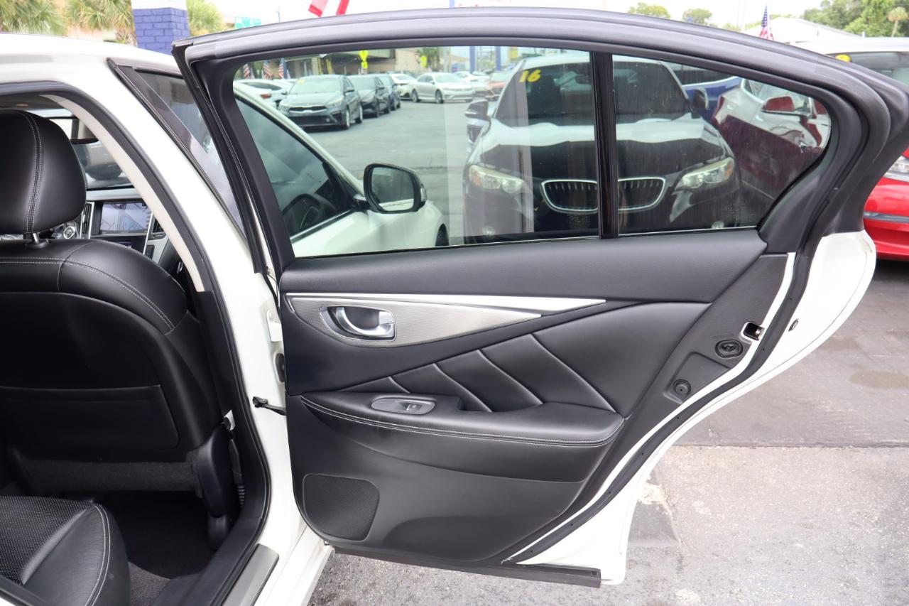 Infiniti Q50 3.0t Sport RWD 2019