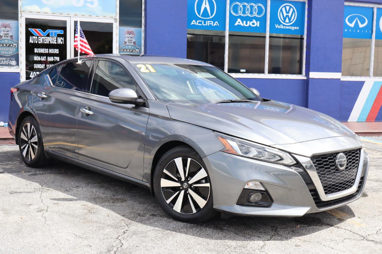 Nissan Altima 2.5 SL Sedan 2021
