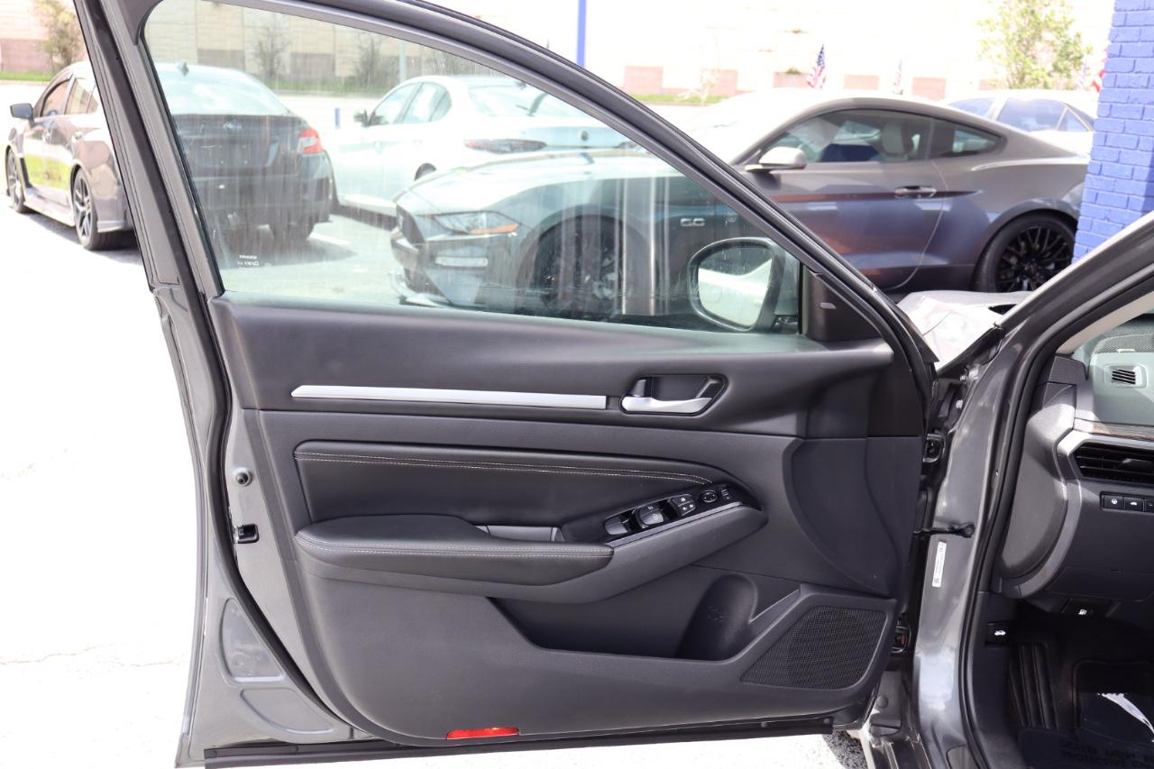 Nissan Altima 2.5 SL Sedan 2021