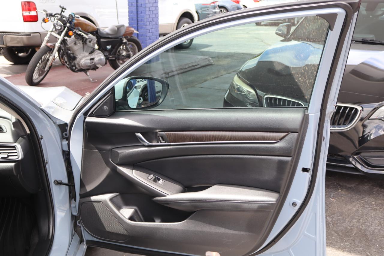 Honda Accord Sedan Touring 2.0T Auto 2021