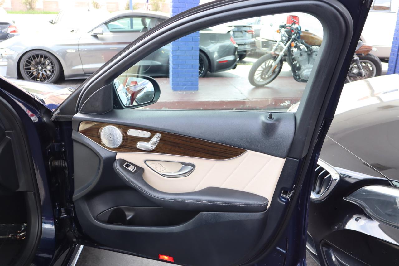 Mercedes-Benz C-Class C 300 Sedan 2019