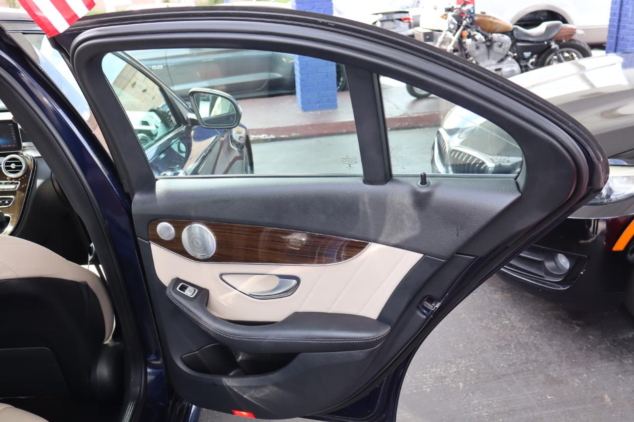 Mercedes-Benz C-Class C 300 Sedan 2019