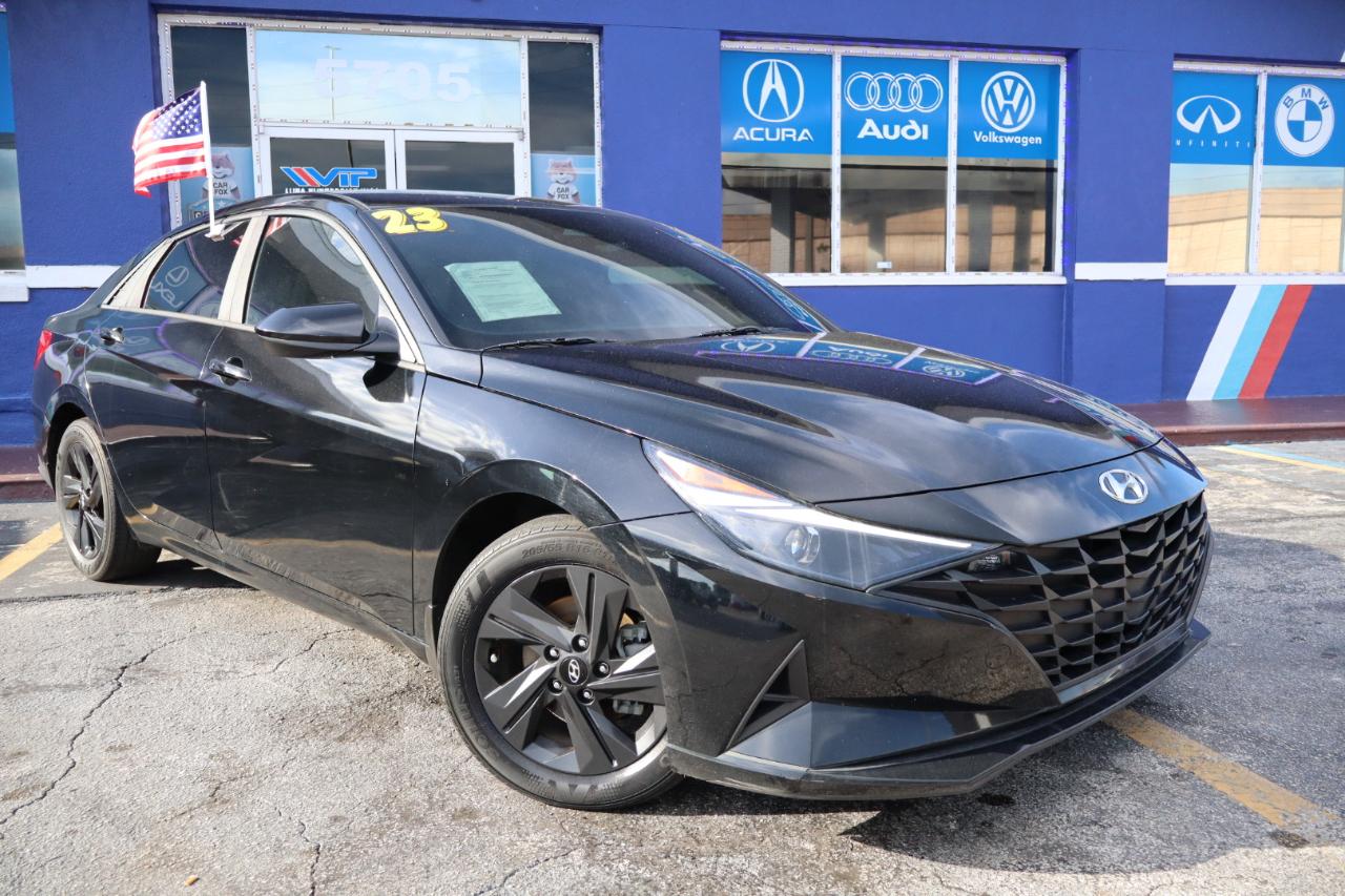 Hyundai Elantra SEL IVT 2023