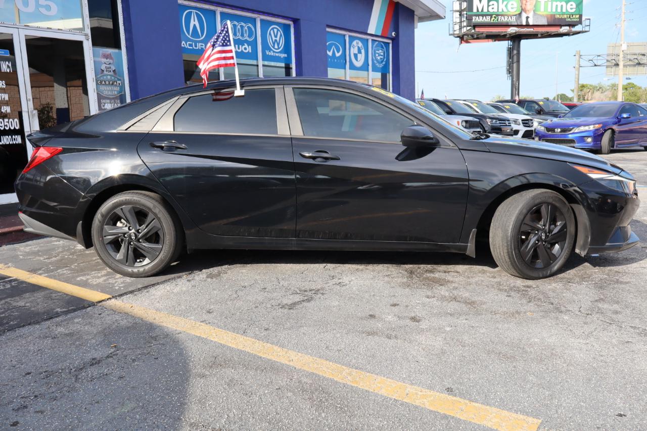 Hyundai Elantra SEL IVT 2023