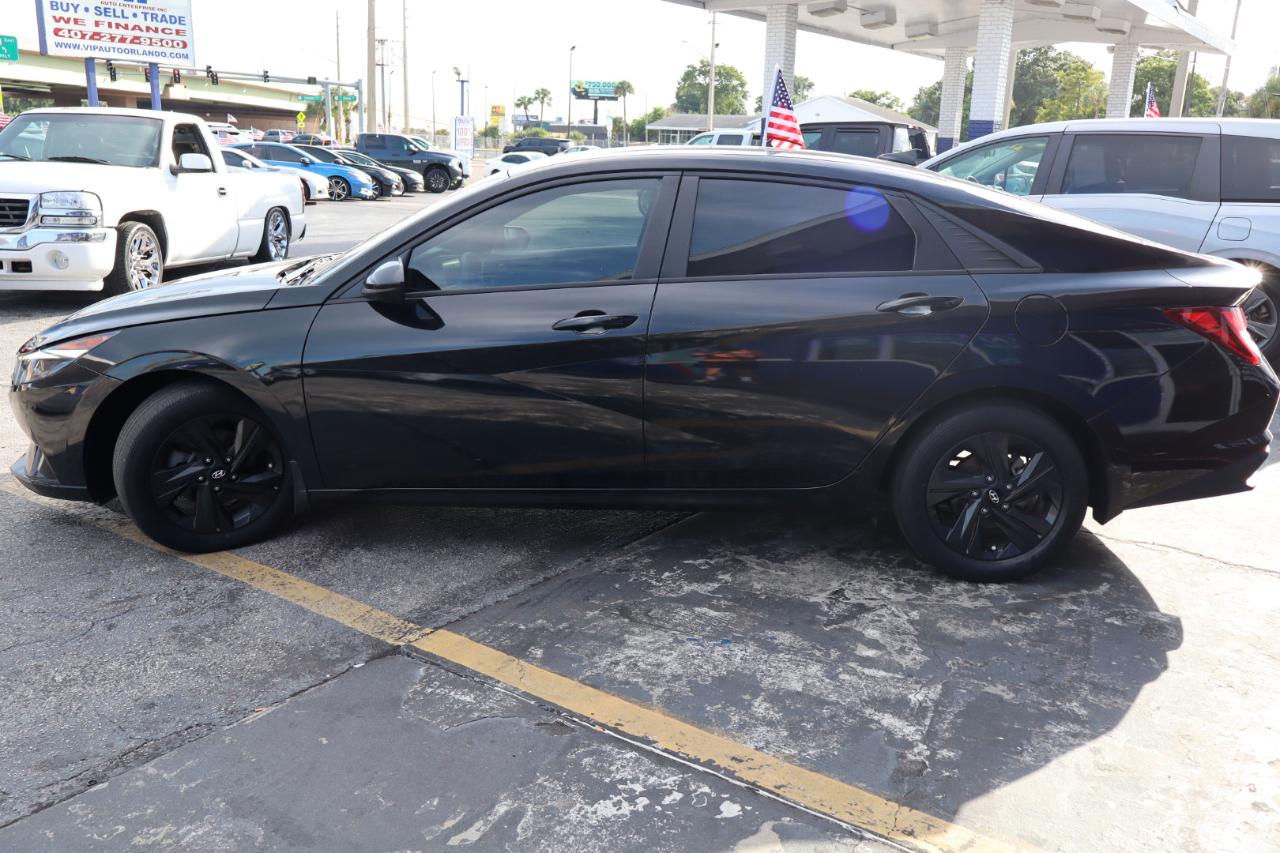 Hyundai Elantra SEL IVT 2023