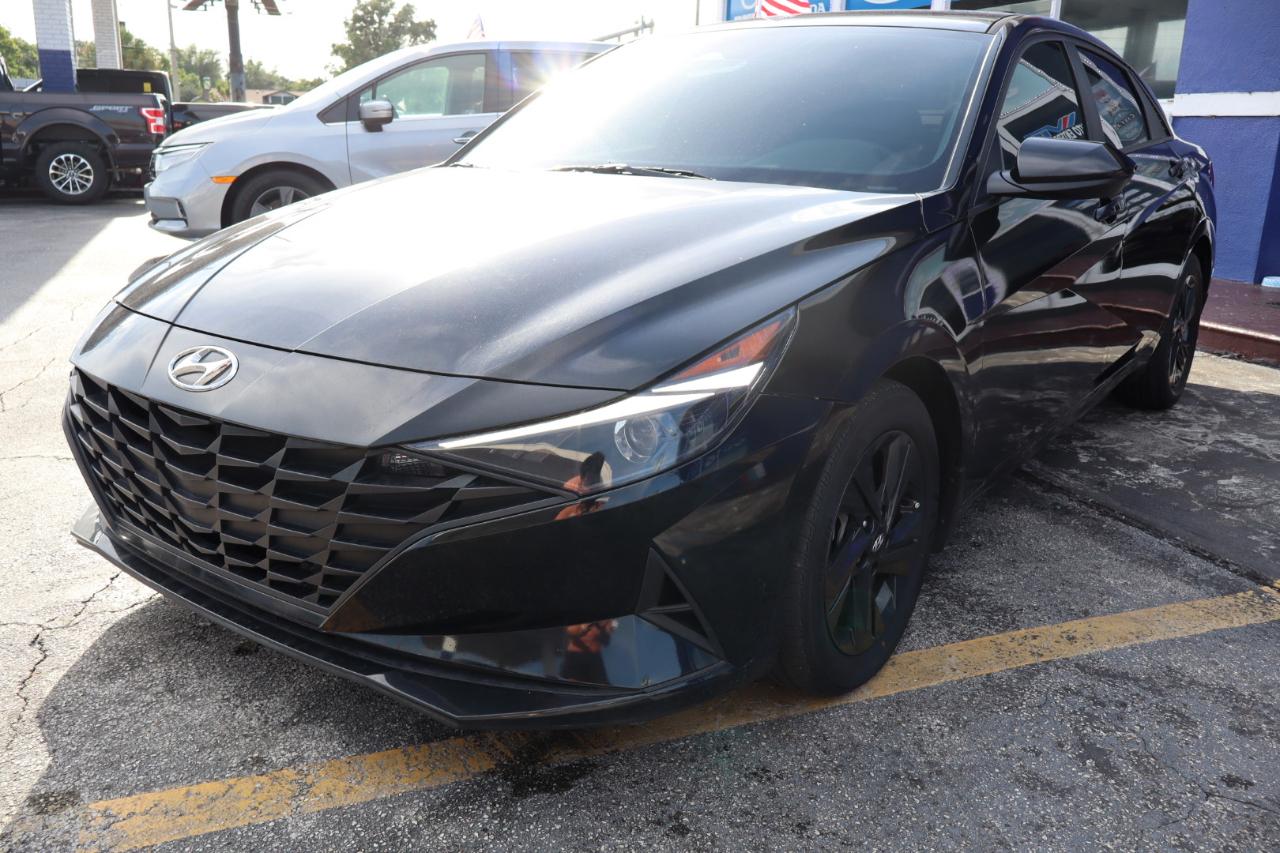 Hyundai Elantra SEL IVT 2023