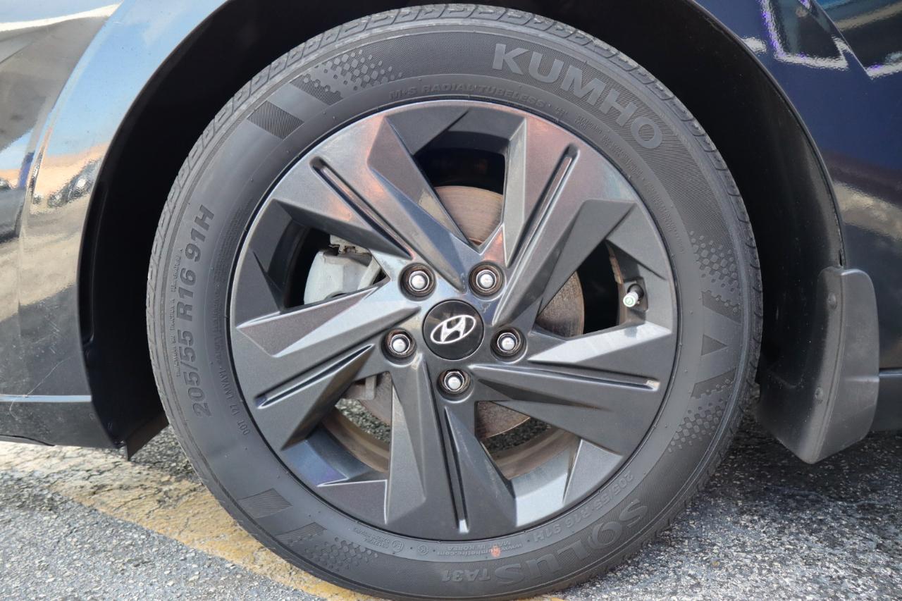 Hyundai Elantra SEL IVT 2023