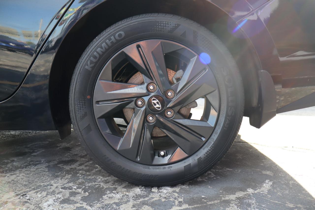 Hyundai Elantra SEL IVT 2023
