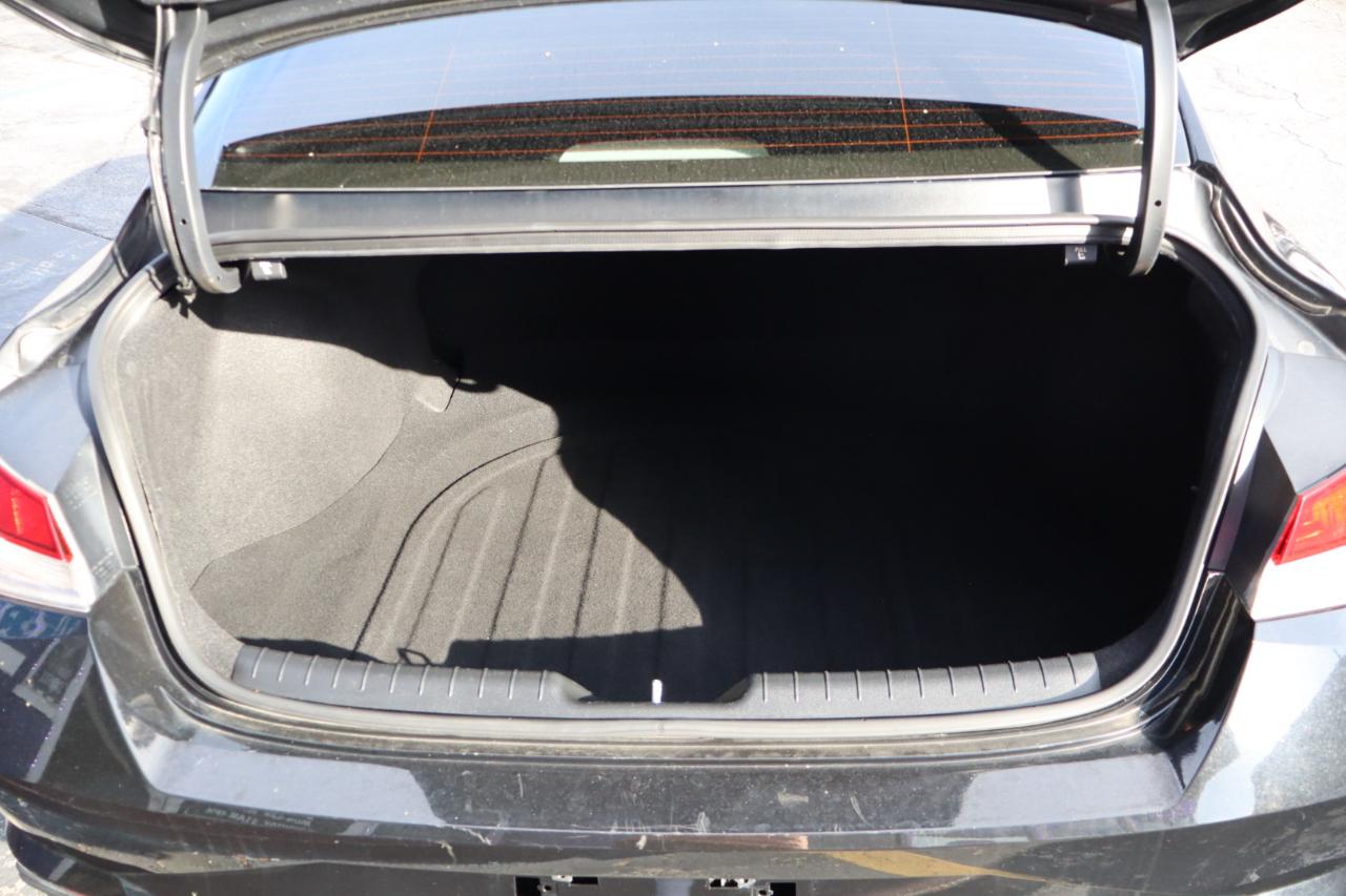 Hyundai Elantra SEL IVT 2023