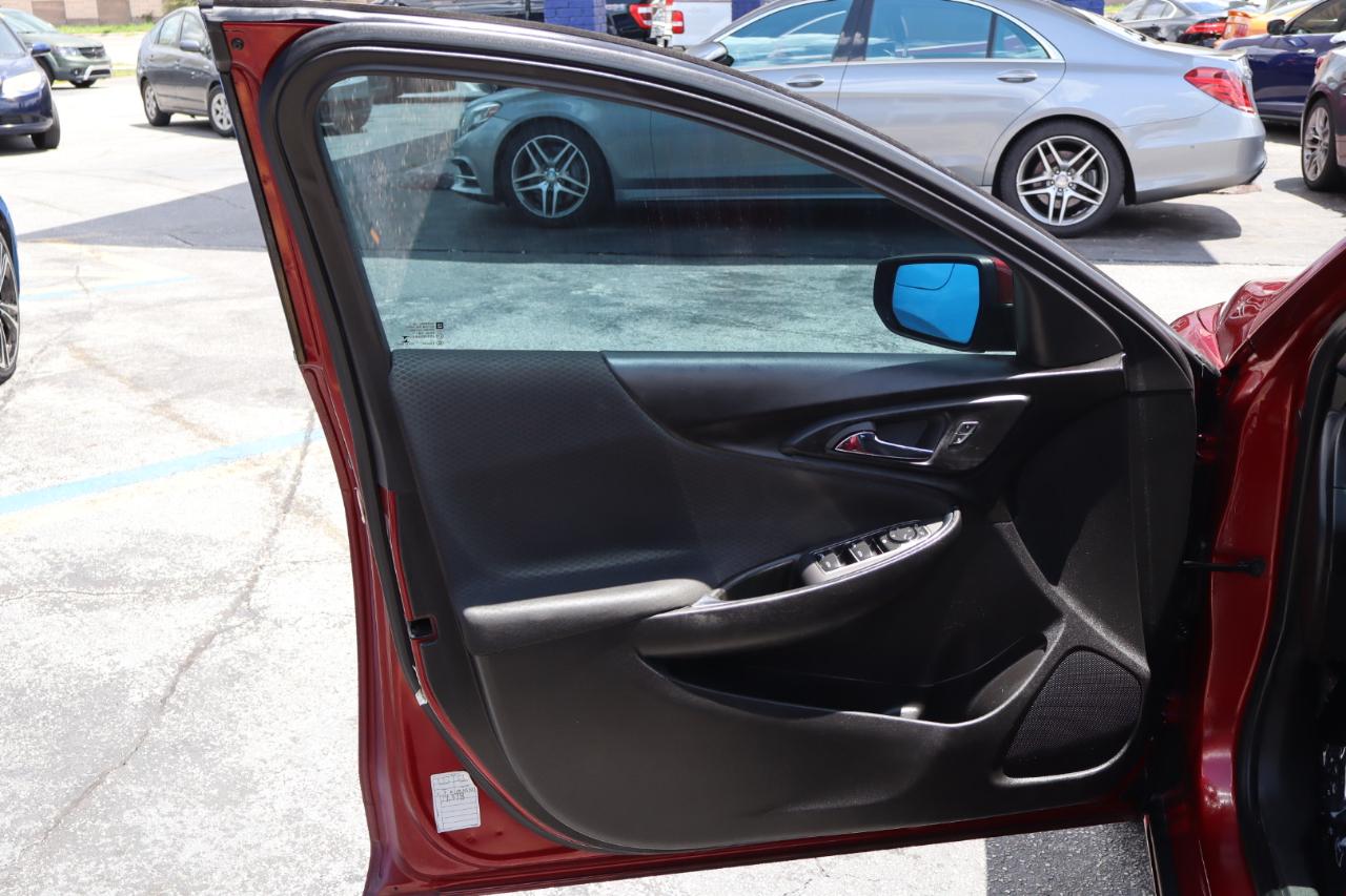 Chevrolet Malibu 4dr Sdn LT w/1LT 2018