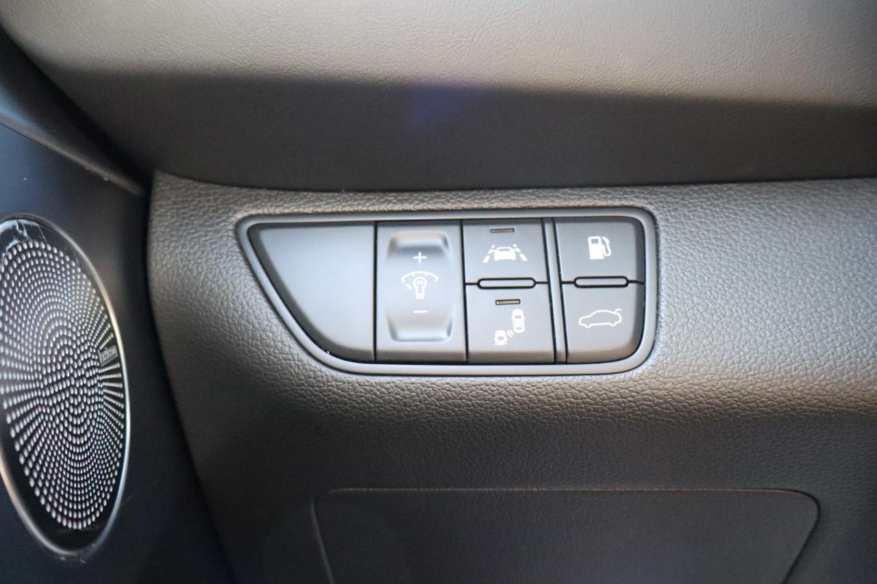 Genesis G70 2.0T Advanced AWD 2019