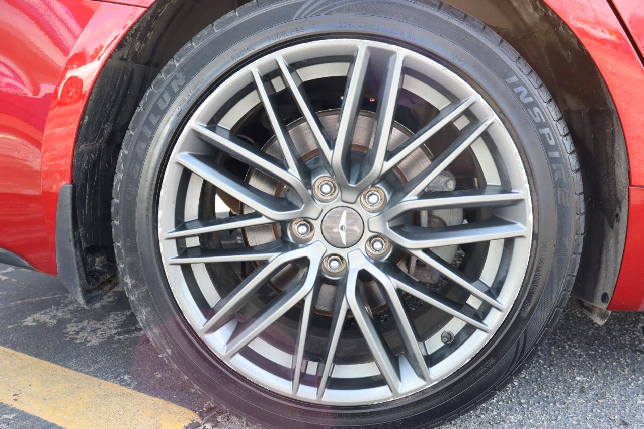Genesis G70 2.0T Advanced AWD 2019