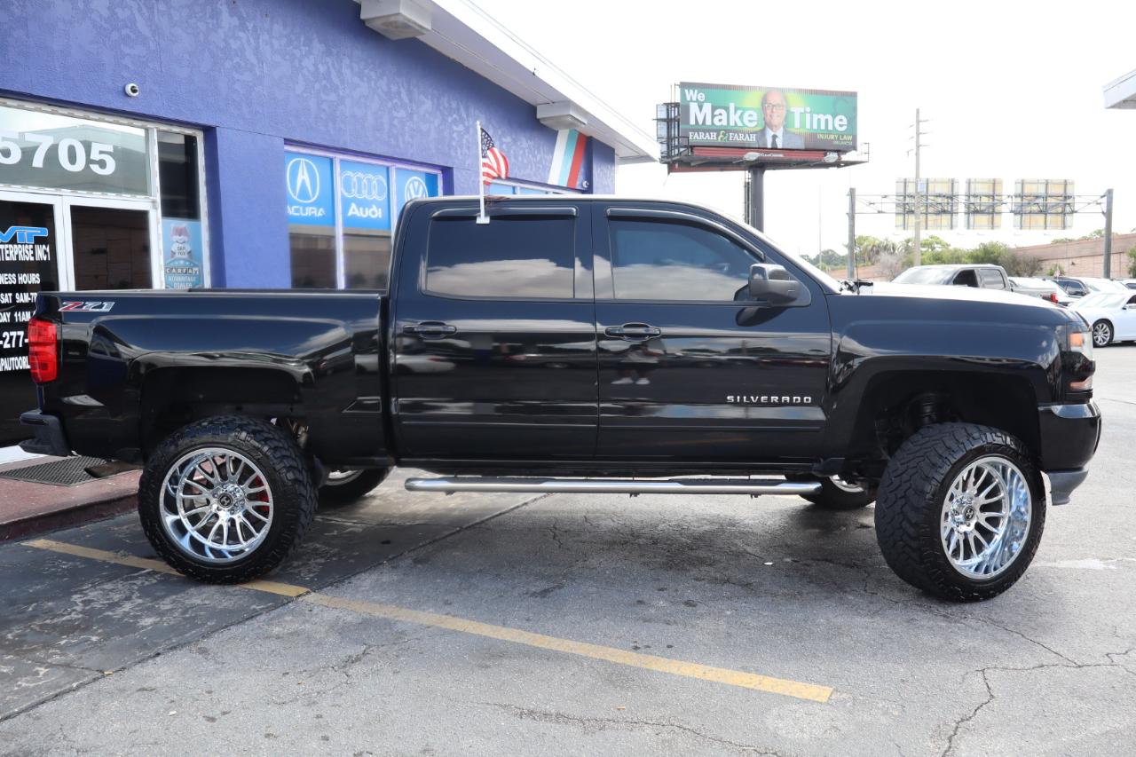 Chevrolet Silverado 1500 4WD Crew Cab 143.5" LT w/2LT 2016