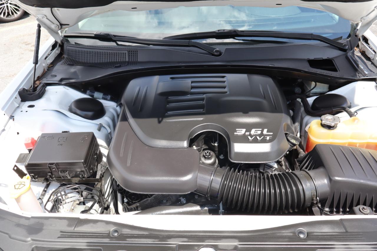 Chrysler 300 Limited RWD 2020