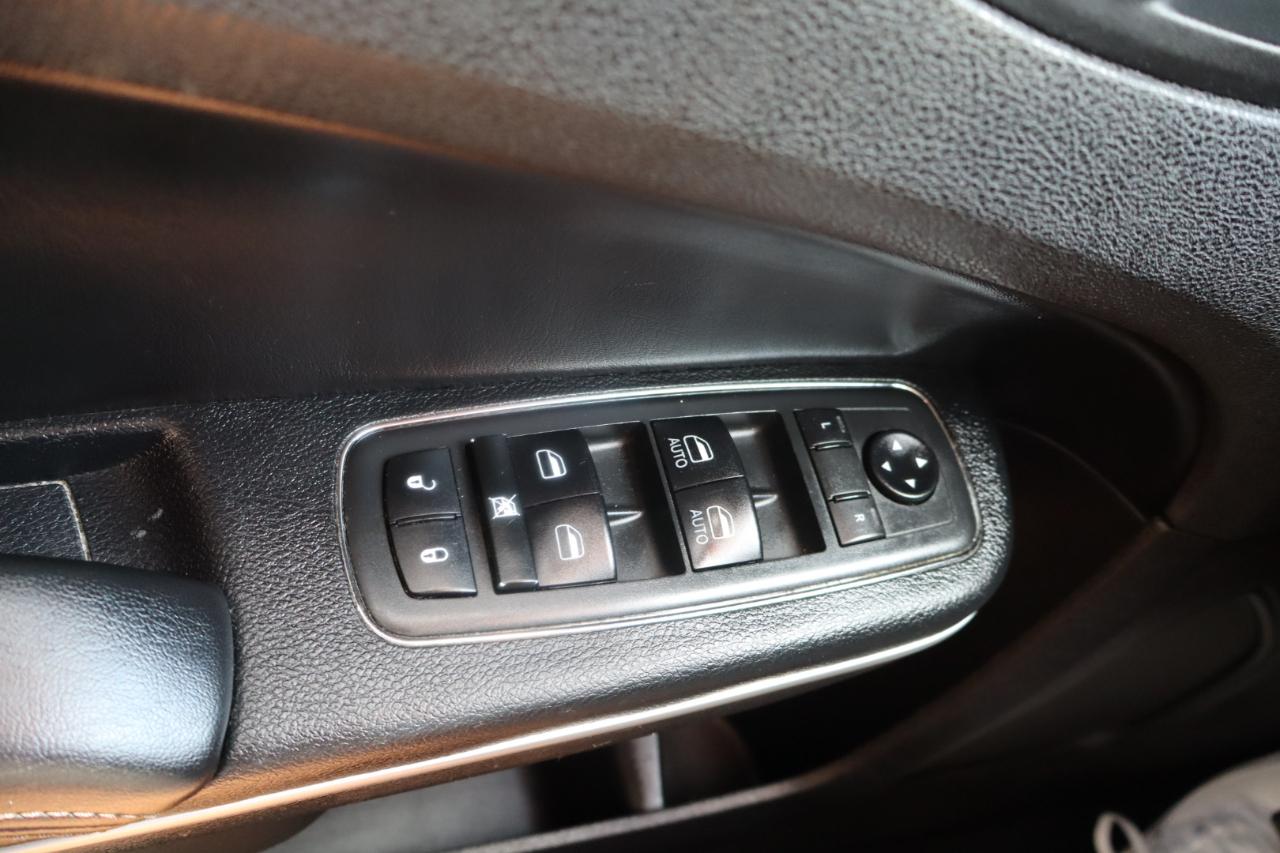 Chrysler 300 Limited RWD 2020
