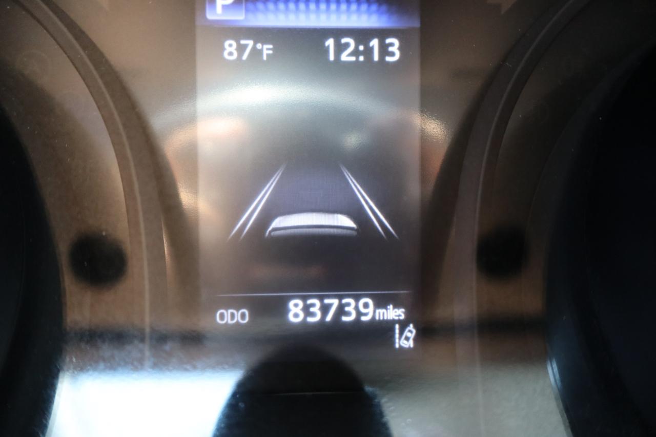 Toyota Camry SE Auto (Natl) 2021