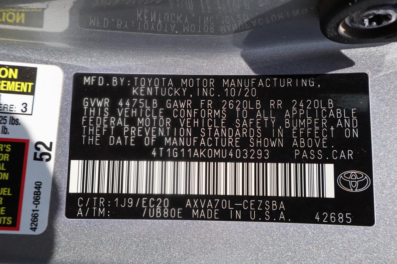 Toyota Camry SE Auto (Natl) 2021