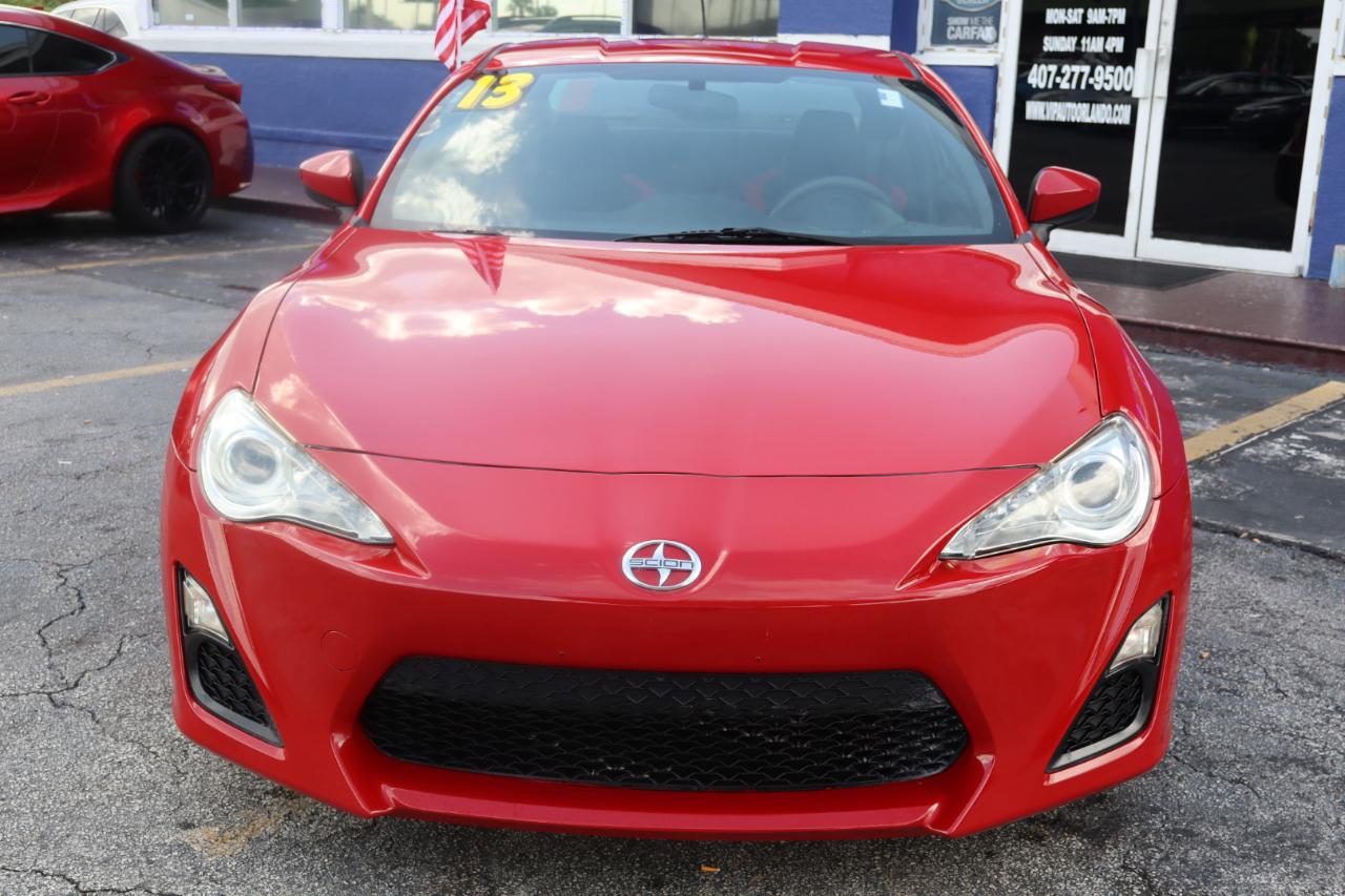Scion FR-S 2dr Cpe Man (Natl) 2013