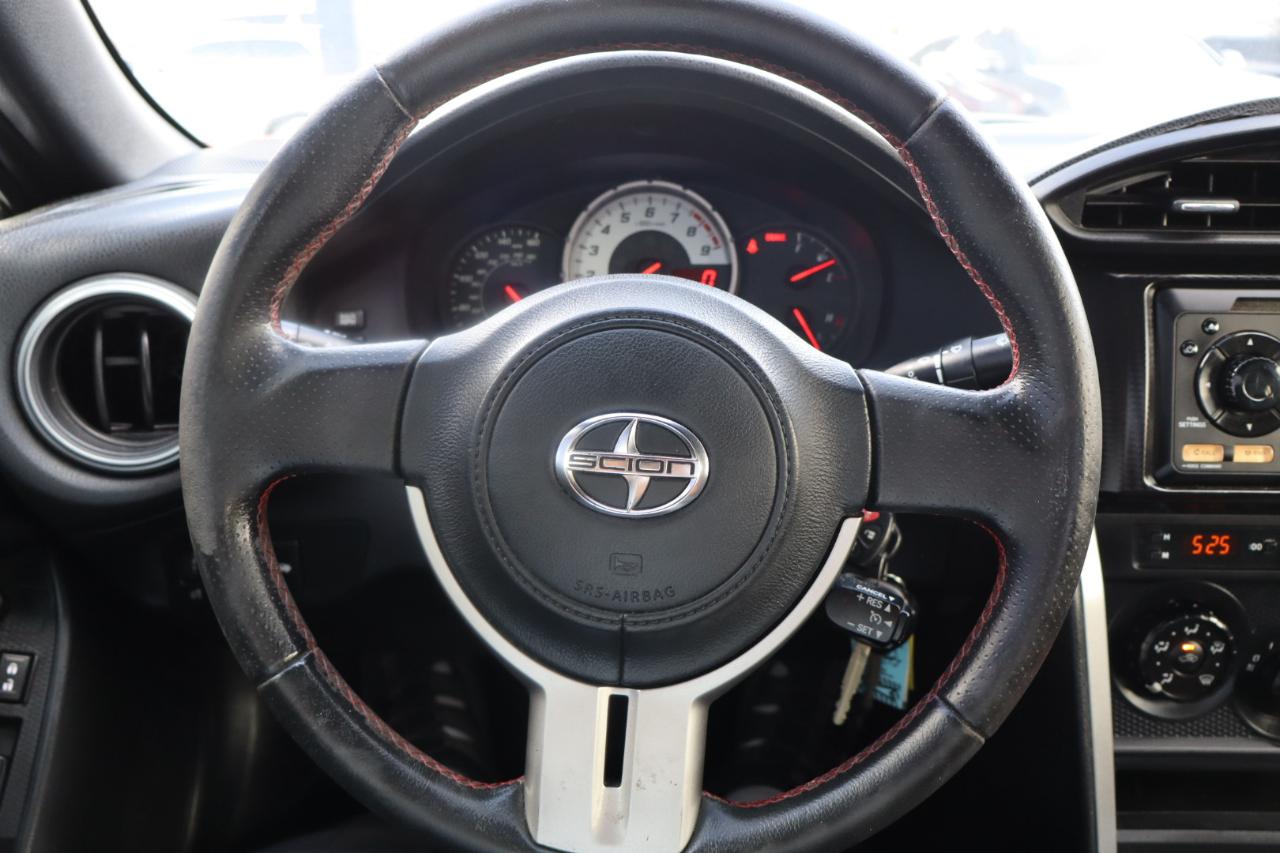 Scion FR-S 2dr Cpe Man (Natl) 2013