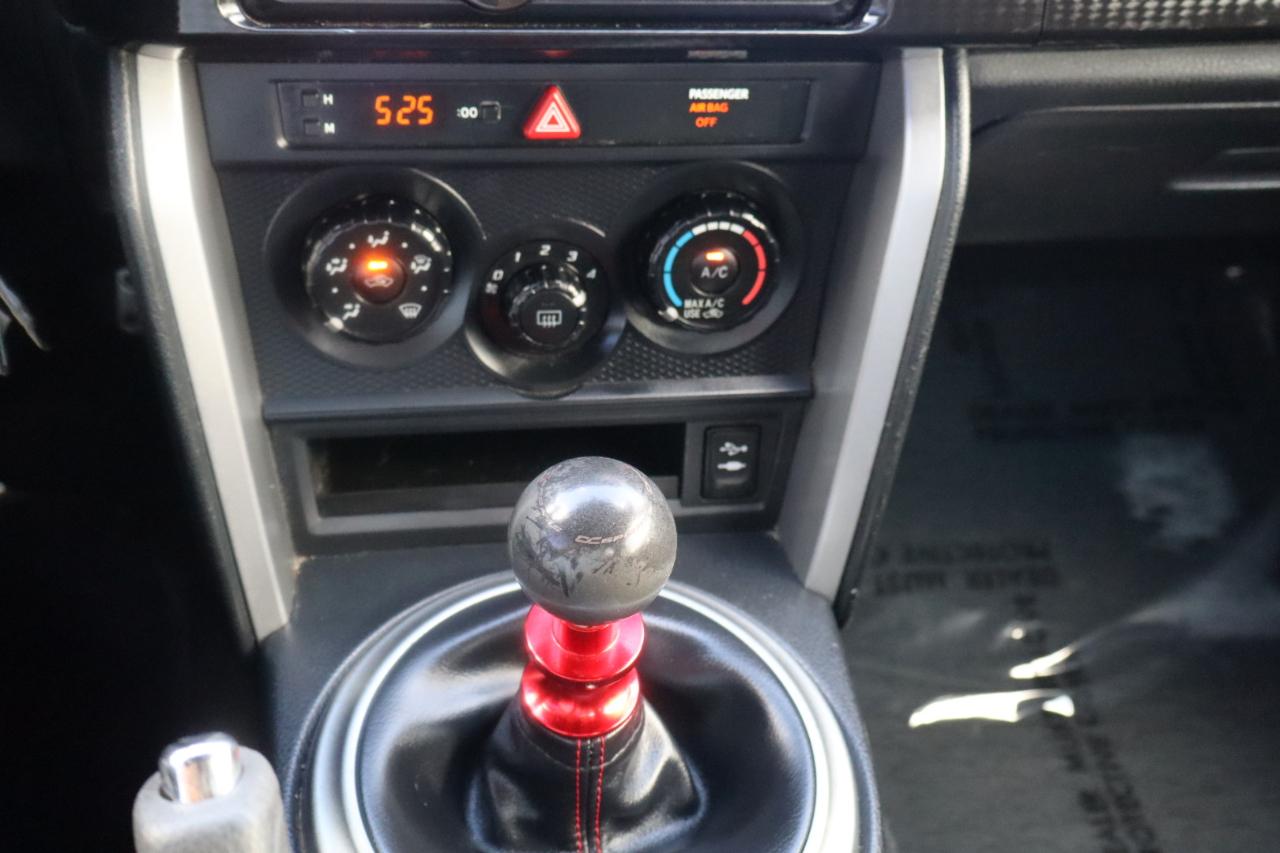 Scion FR-S 2dr Cpe Man (Natl) 2013