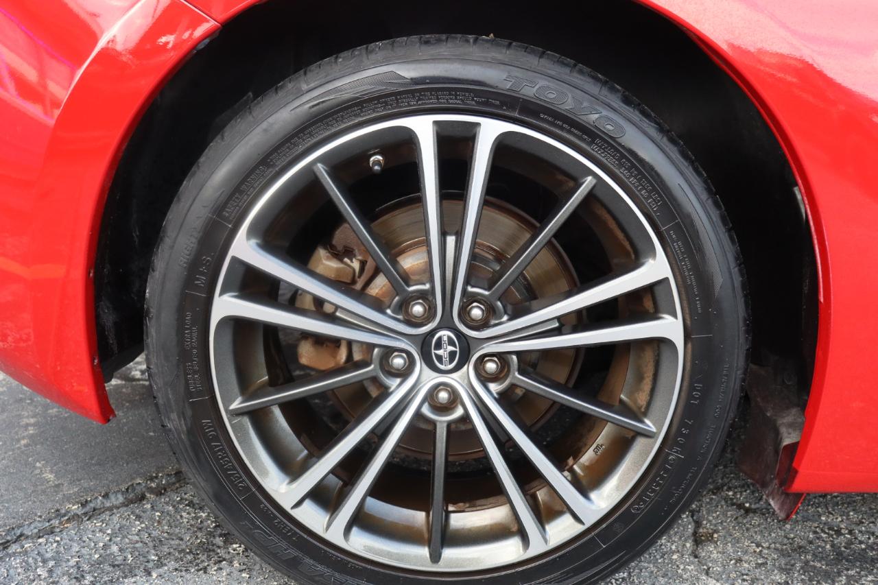 Scion FR-S 2dr Cpe Man (Natl) 2013