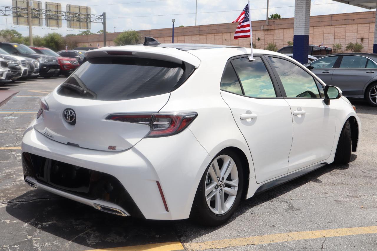 Toyota Corolla Hatchback SE Manual (Natl) 2022