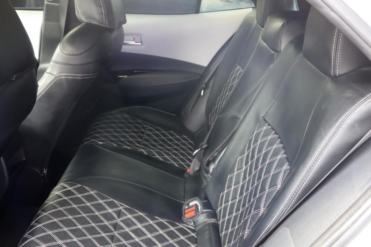 Toyota Corolla Hatchback SE Manual (Natl) 2022