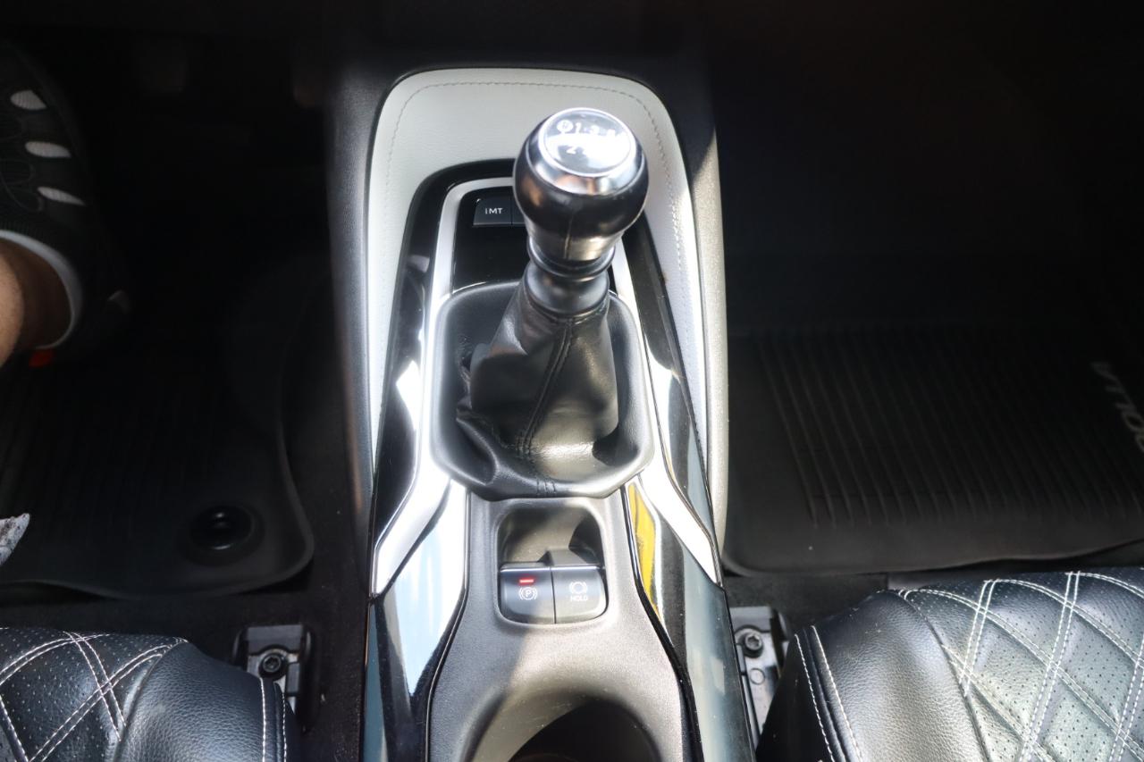 Toyota Corolla Hatchback SE Manual (Natl) 2022