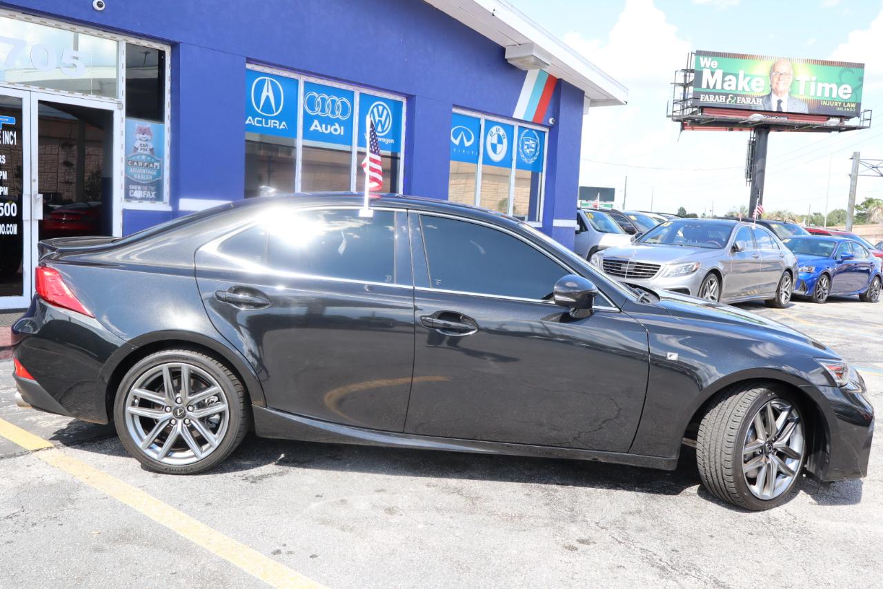 Lexus IS IS Turbo RWD 2017