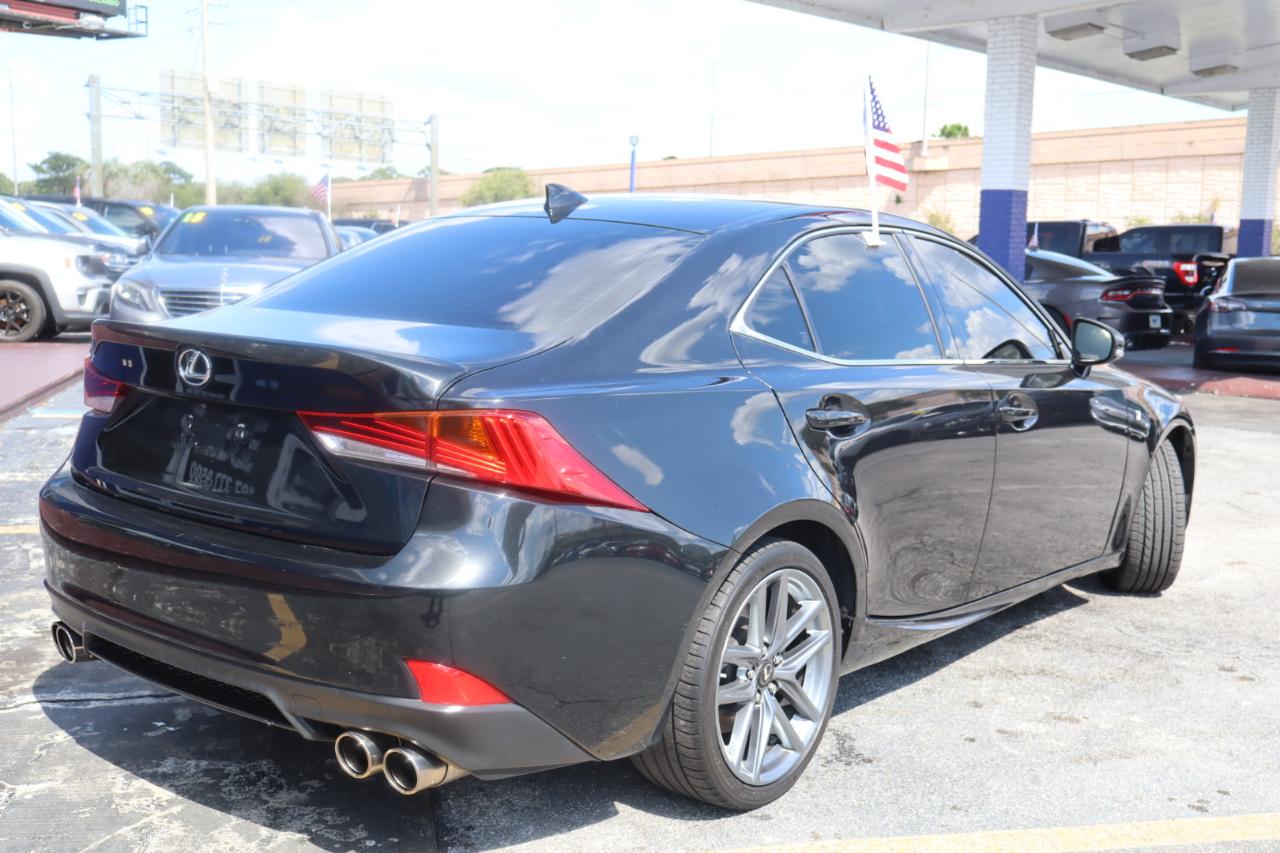Lexus IS IS Turbo RWD 2017