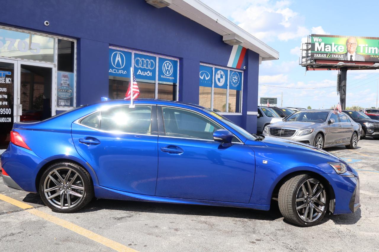 Lexus IS IS 300 RWD 2018