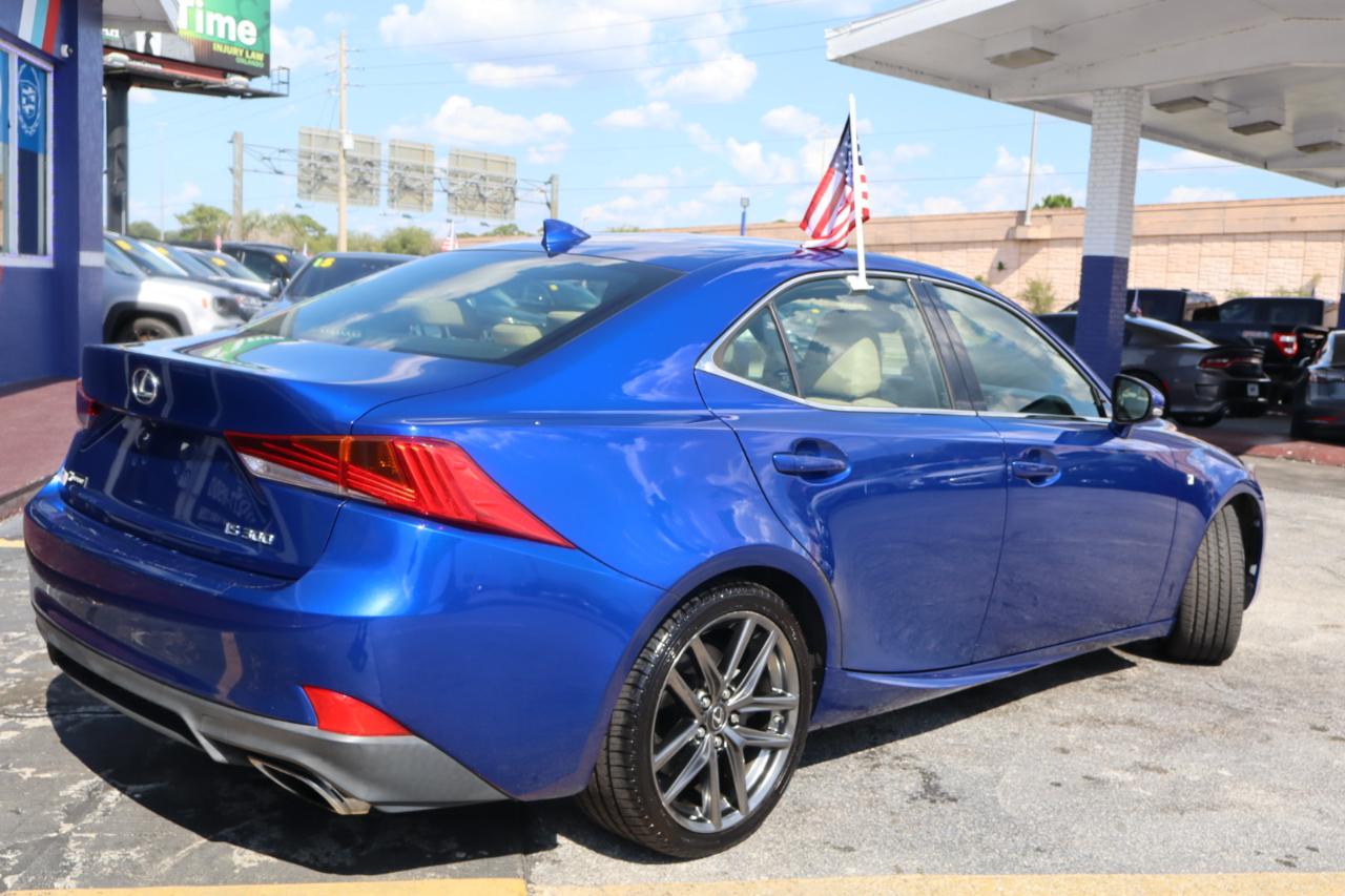 Lexus IS IS 300 RWD 2018