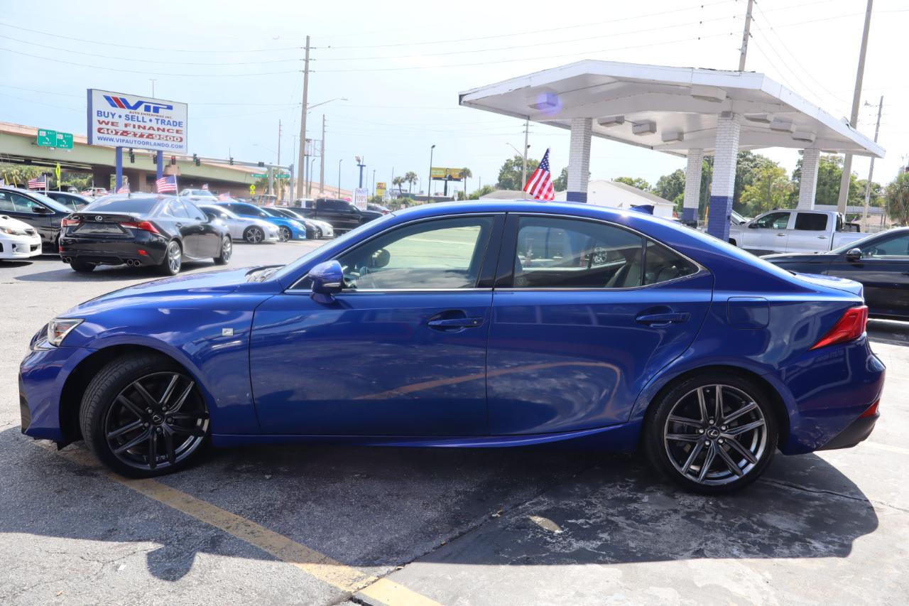 Lexus IS IS 300 RWD 2018