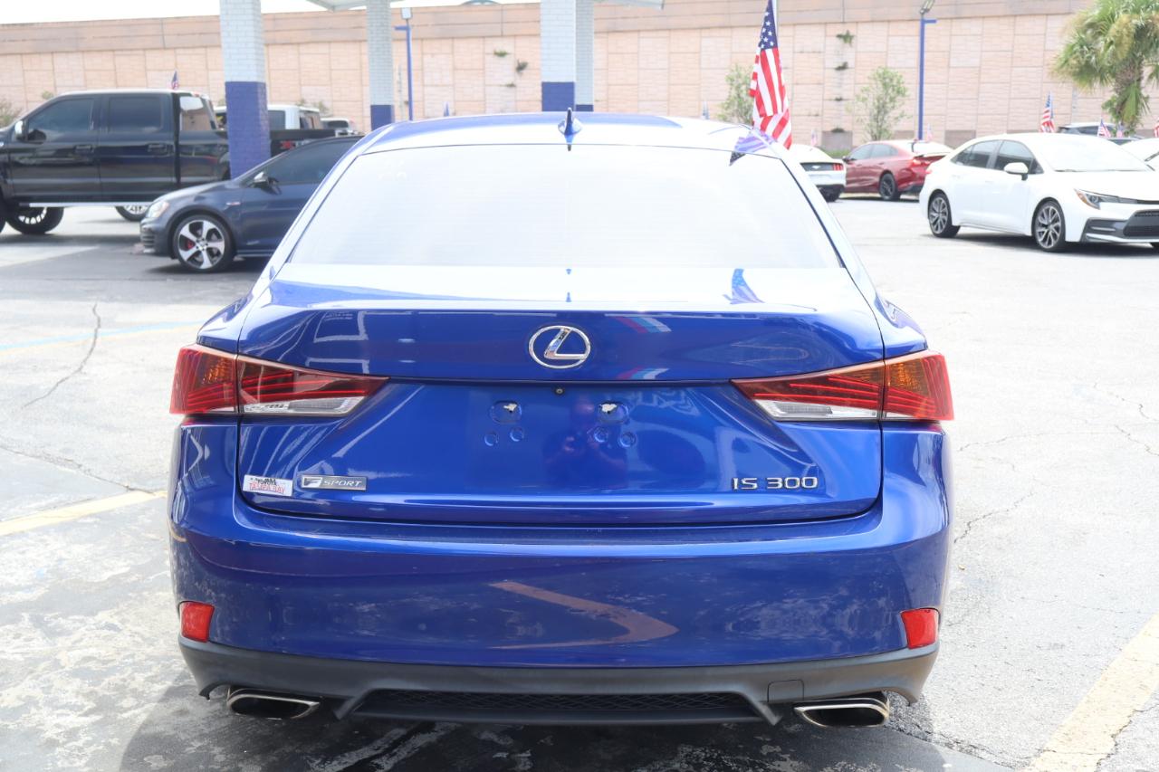 Lexus IS IS 300 RWD 2018