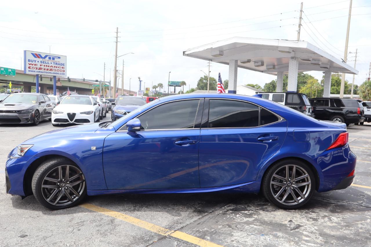 Lexus IS IS 300 RWD 2018
