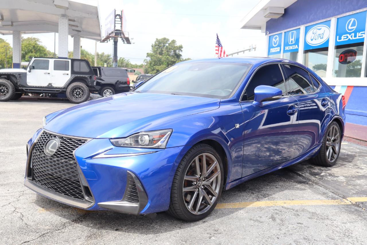 Lexus IS IS 300 RWD 2018