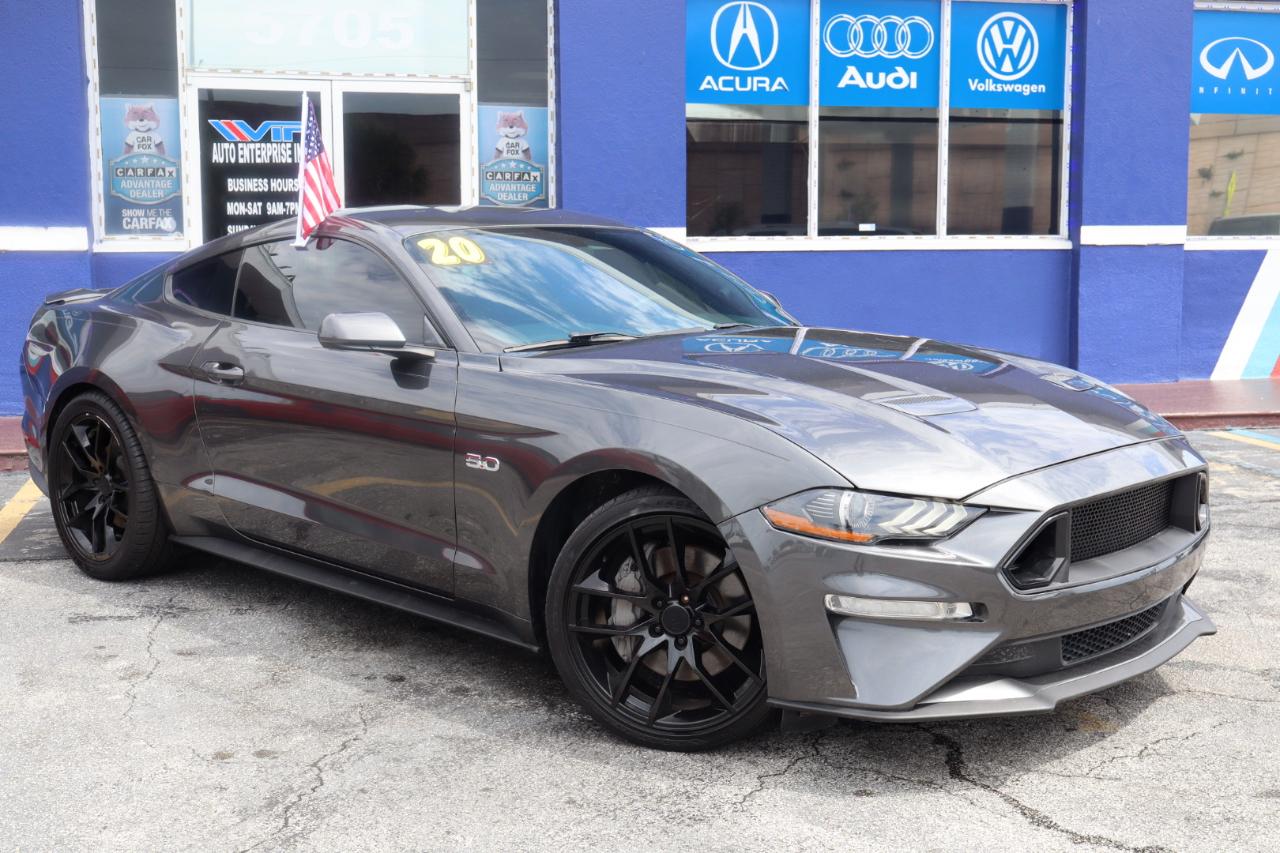 Ford Mustang GT Fastback 2020