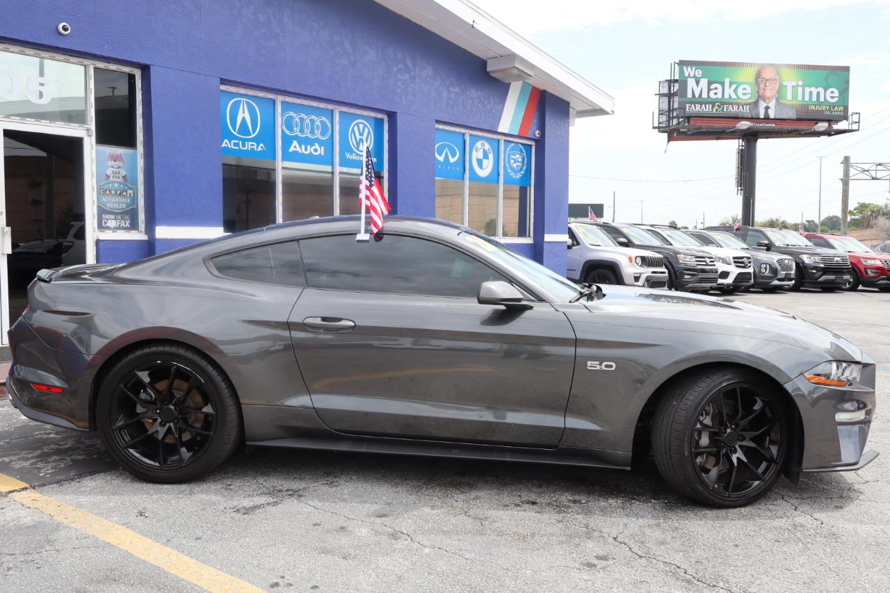 Ford Mustang GT Fastback 2020