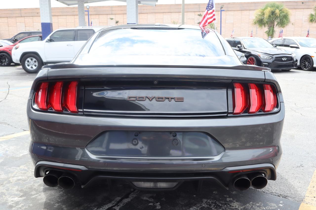 Ford Mustang GT Fastback 2020
