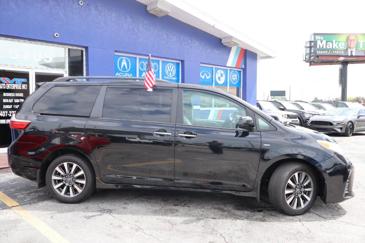 Toyota Sienna Limited Premium AWD 7-Passenger (Natl) 2018