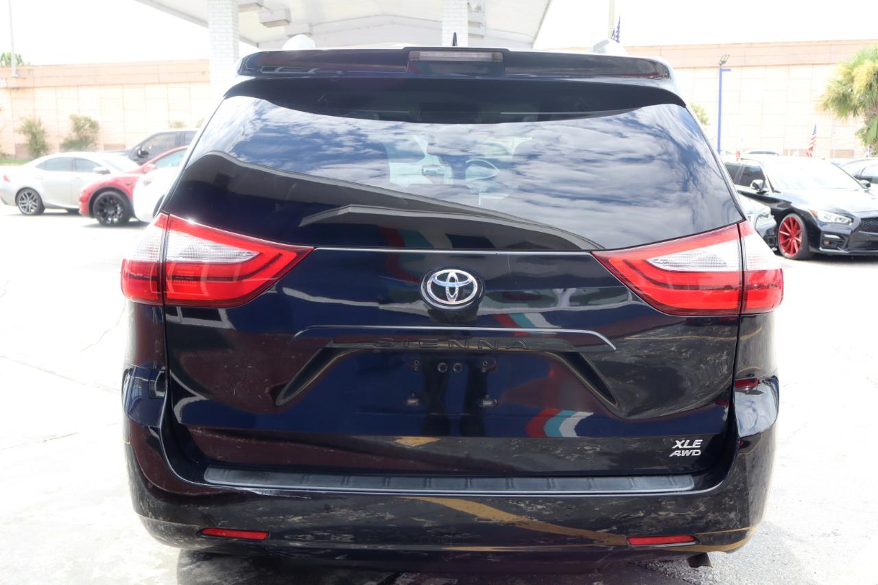 Toyota Sienna Limited Premium AWD 7-Passenger (Natl) 2018