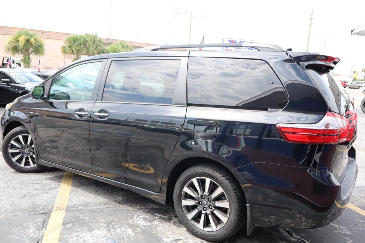 Toyota Sienna Limited Premium AWD 7-Passenger (Natl) 2018