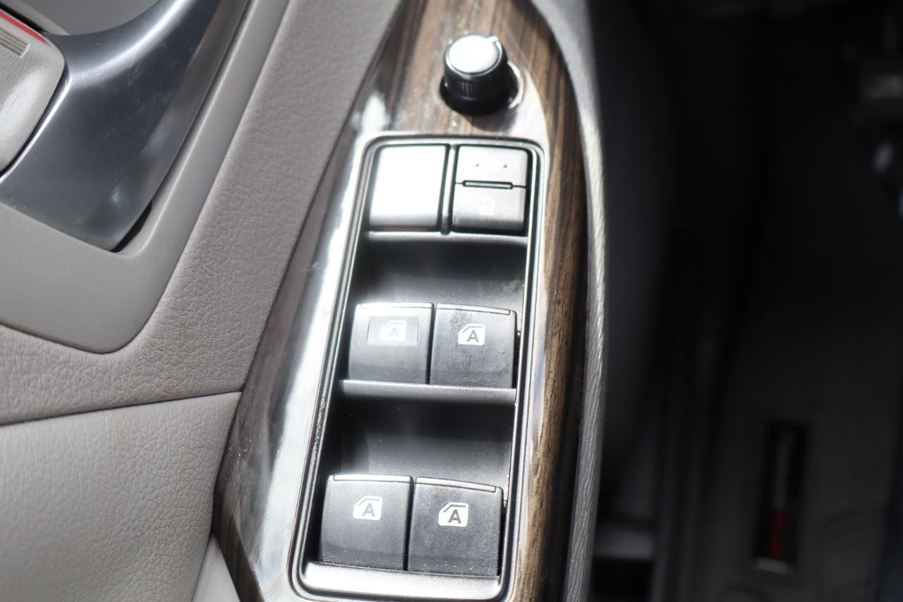 Toyota Sienna Limited Premium AWD 7-Passenger (Natl) 2018